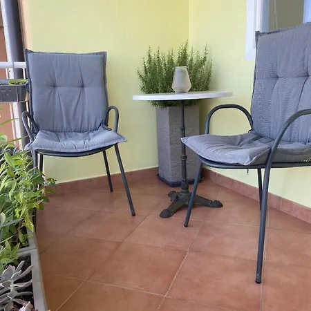 Apartman Lovely With Fabulous View